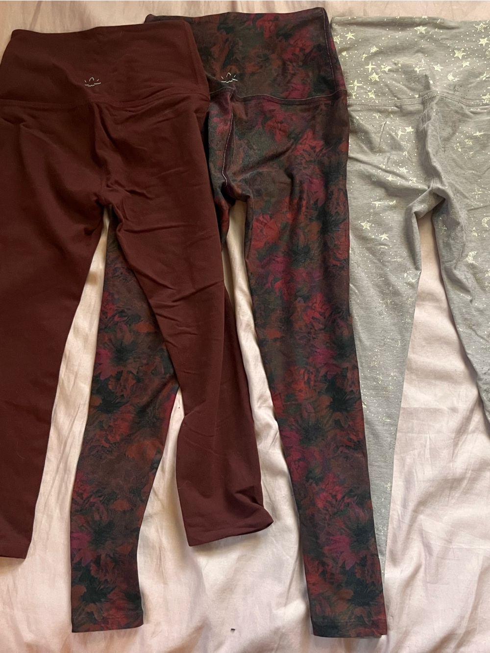 Lot of 3 xs Beyond Yoga leggings